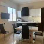 דירה Casa Di Caro *